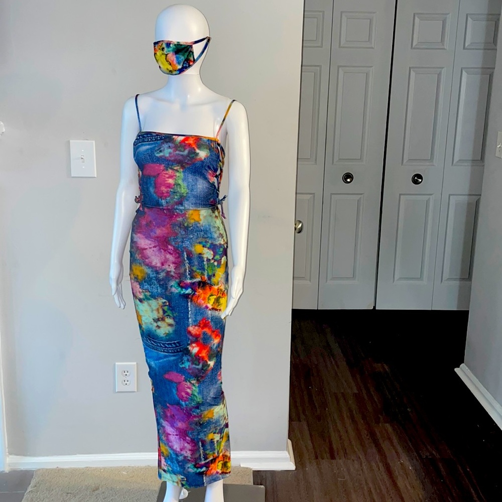 COPY - Fitted dress with matching mask